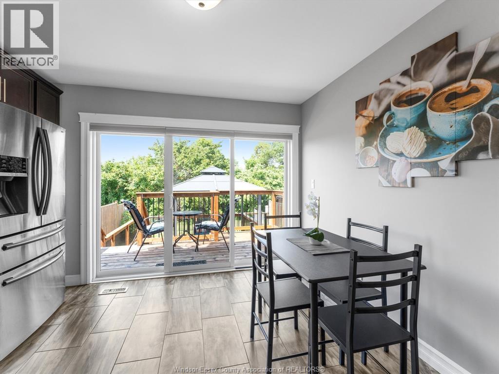 46 Shaw Drive, Amherstburg, ON - Indoor Photo Showing Dining Room