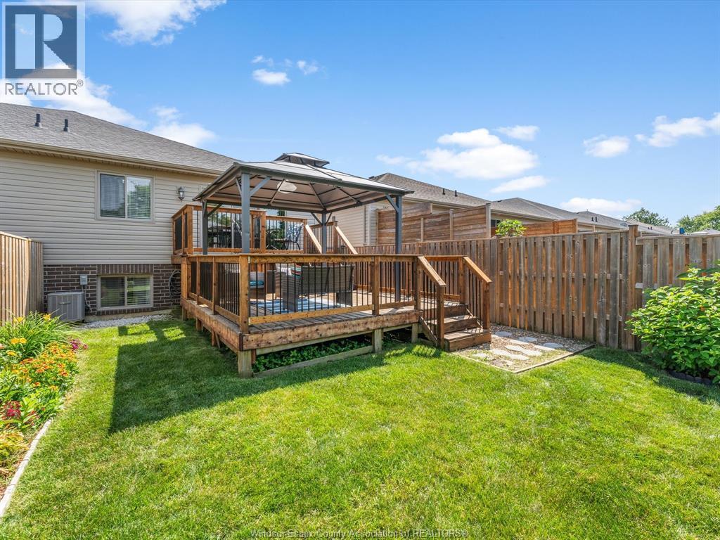 46 Shaw Drive, Amherstburg, ON - Outdoor With Deck Patio Veranda