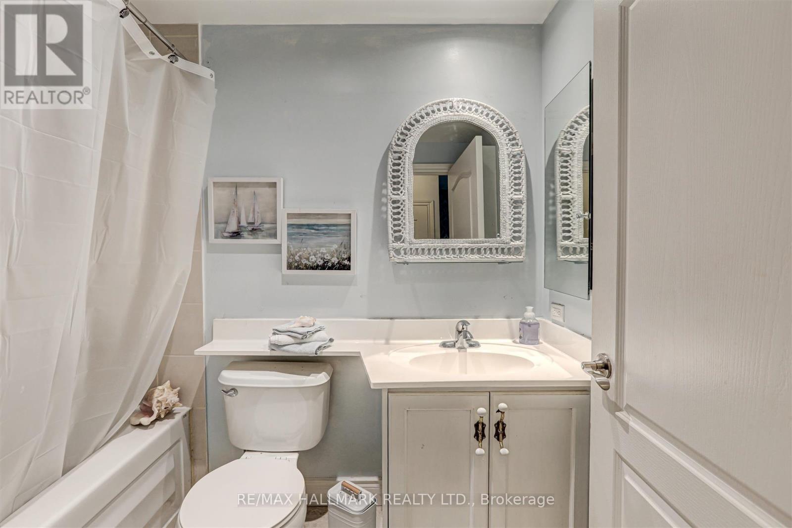 102 - 319 Merton Street, Toronto, ON - Indoor Photo Showing Bathroom