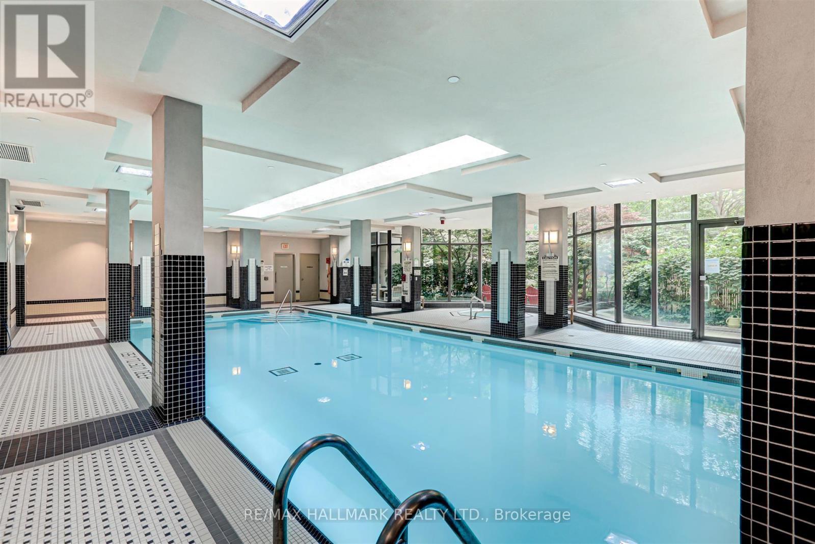 102 - 319 Merton Street, Toronto, ON - Indoor Photo Showing Other Room With In Ground Pool