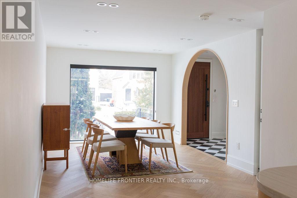 127 Glenvale Boulevard, Toronto, ON - Indoor Photo Showing Dining Room