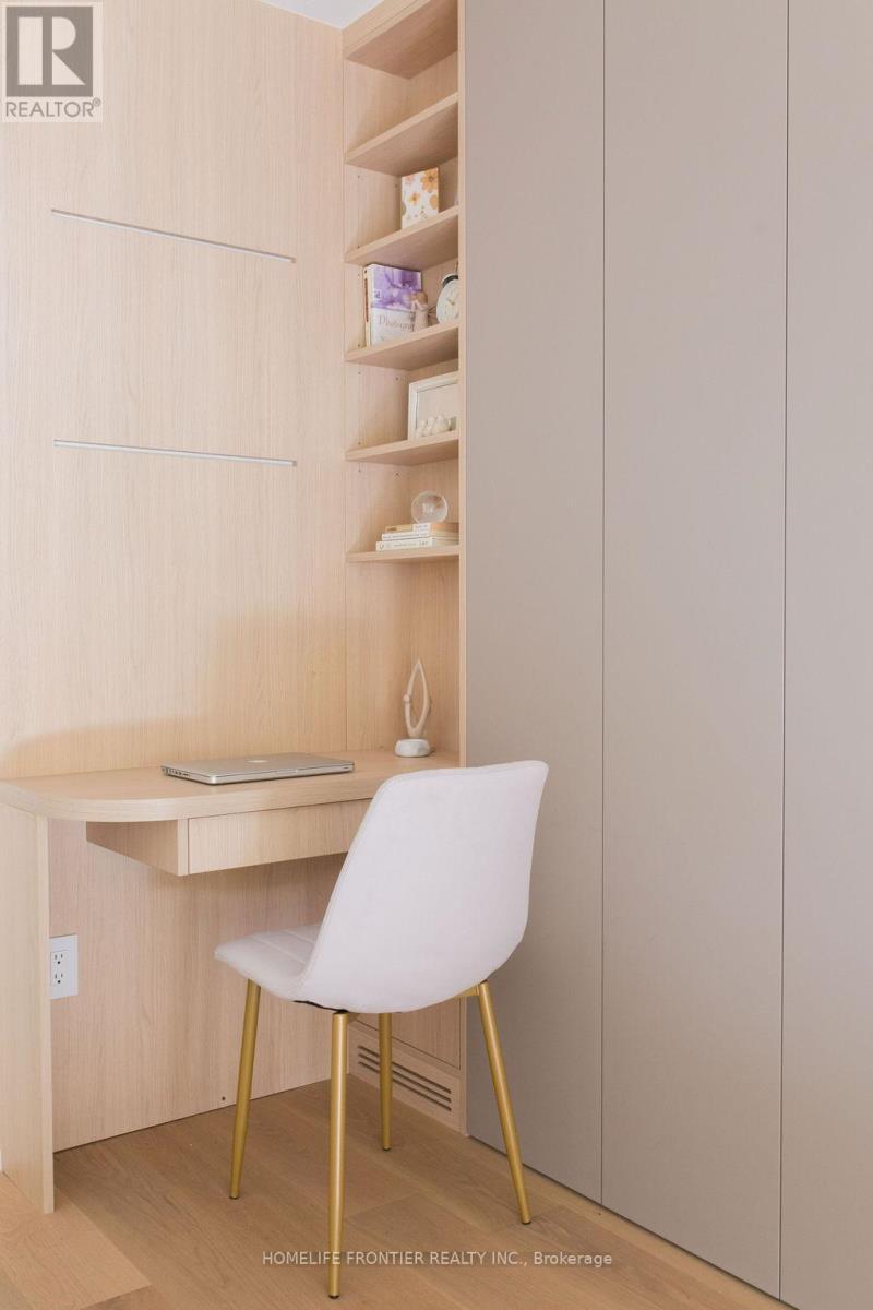 127 Glenvale Boulevard, Toronto, ON - Indoor Photo Showing Other Room