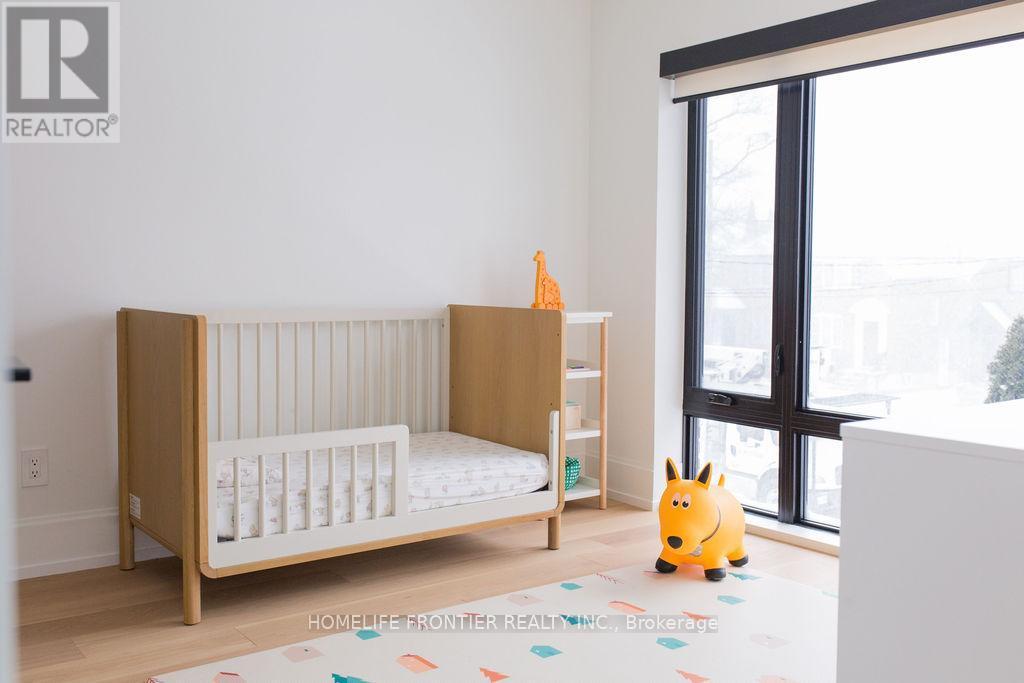 127 Glenvale Boulevard, Toronto, ON - Indoor Photo Showing Bedroom