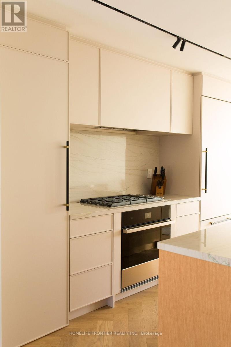 127 Glenvale Boulevard, Toronto, ON - Indoor Photo Showing Kitchen