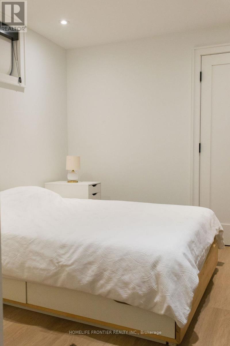 127 Glenvale Boulevard, Toronto, ON - Indoor Photo Showing Bedroom