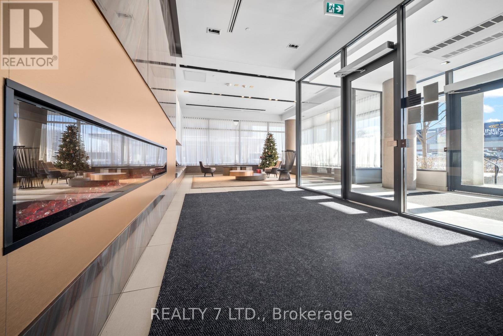 1207 - 128 Fairview Mall Drive, Toronto, ON - Indoor Photo Showing Other Room