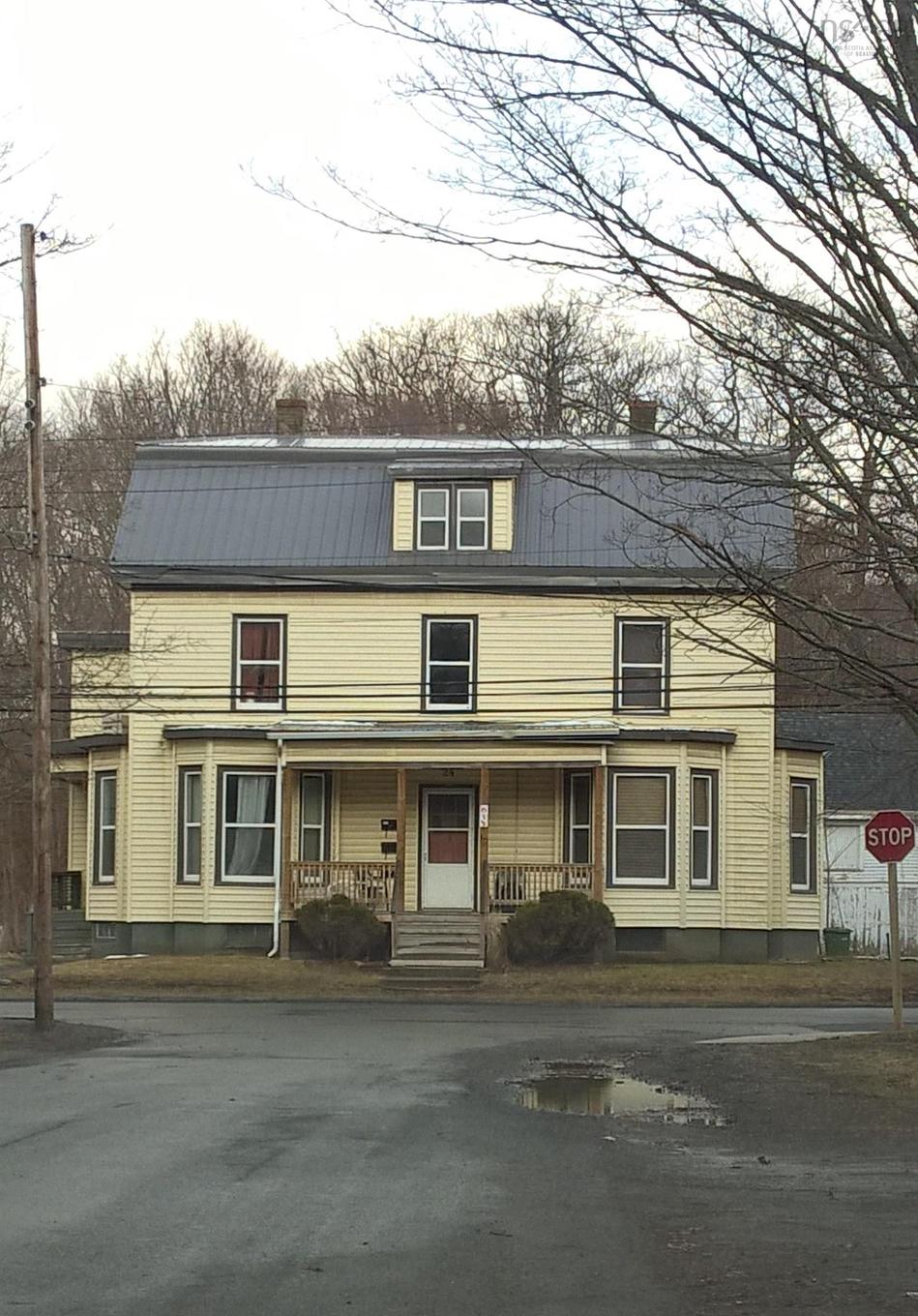22 / 24 Canaan Avenue, Kentville, NS