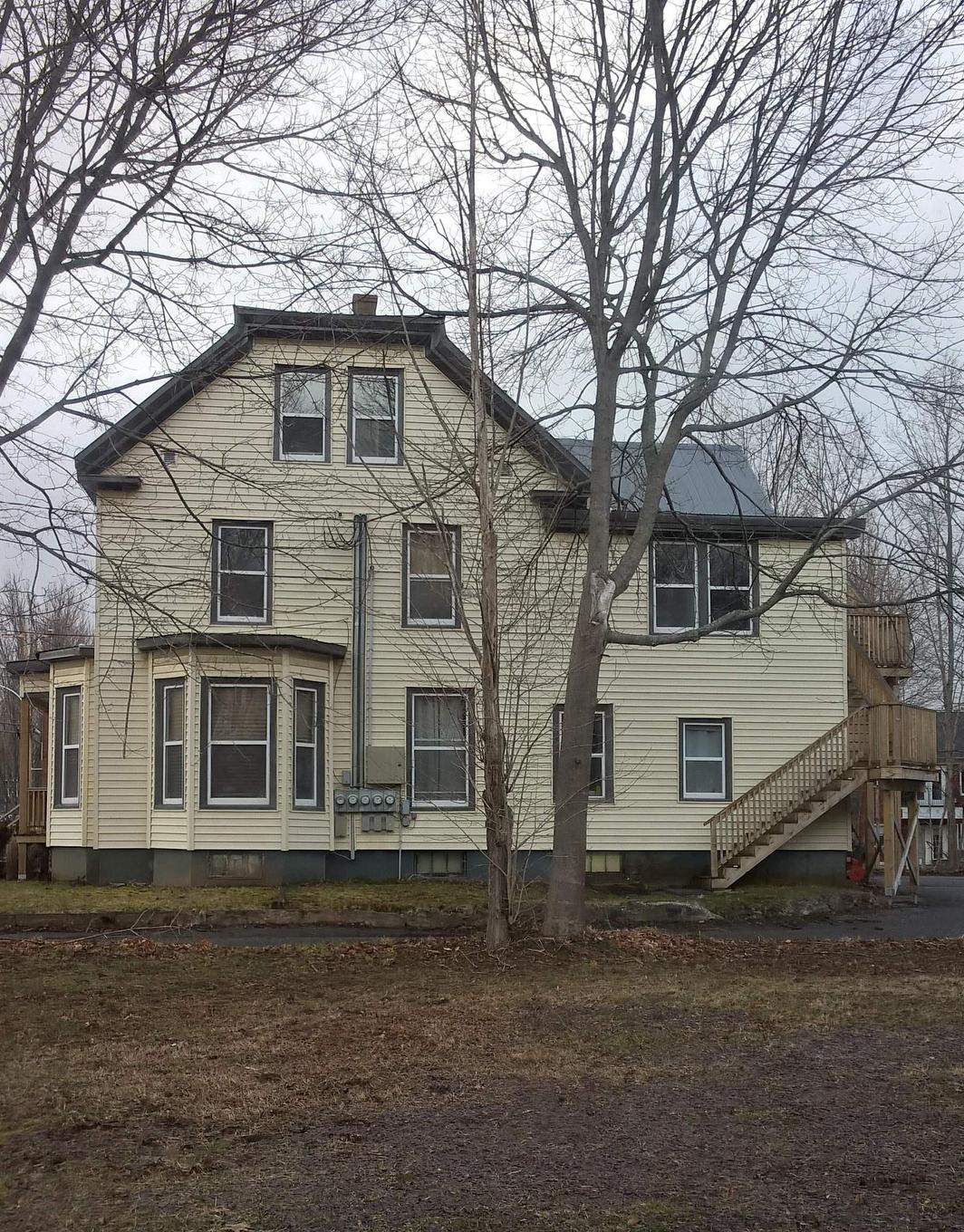 22 / 24 Canaan Avenue, Kentville, NS