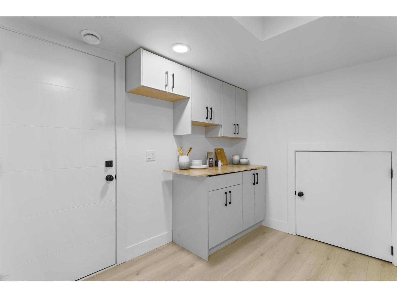 1 33586 Huggins Avenue, Abbotsford, BC - Indoor Photo Showing Other Room