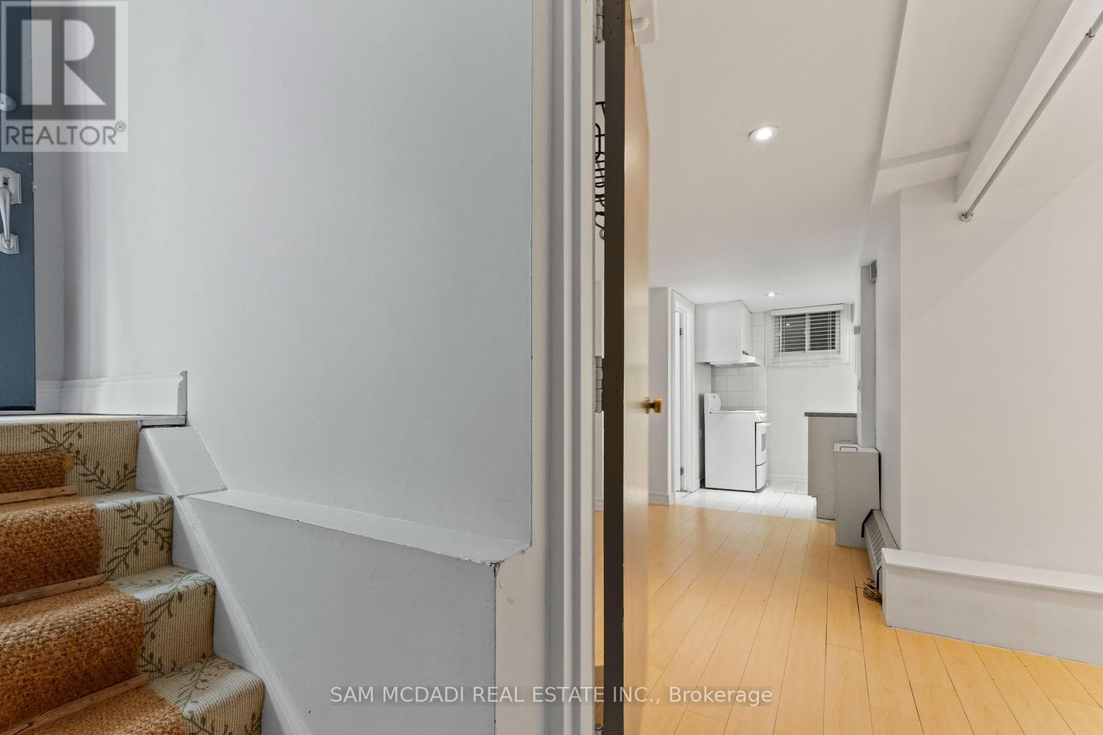 Lower - 26 Pine Avenue, Toronto, ON - Indoor Photo Showing Other Room