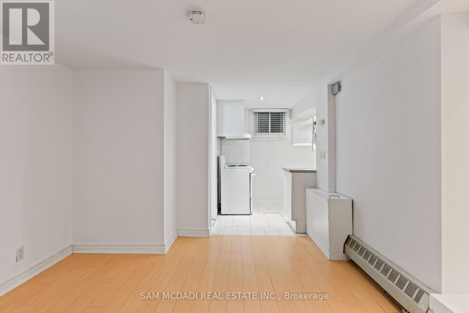 Lower - 26 Pine Avenue, Toronto, ON - Indoor Photo Showing Other Room