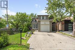 78 SUNSHINE DRIVE Richmond Hill, ON L4C 8H2