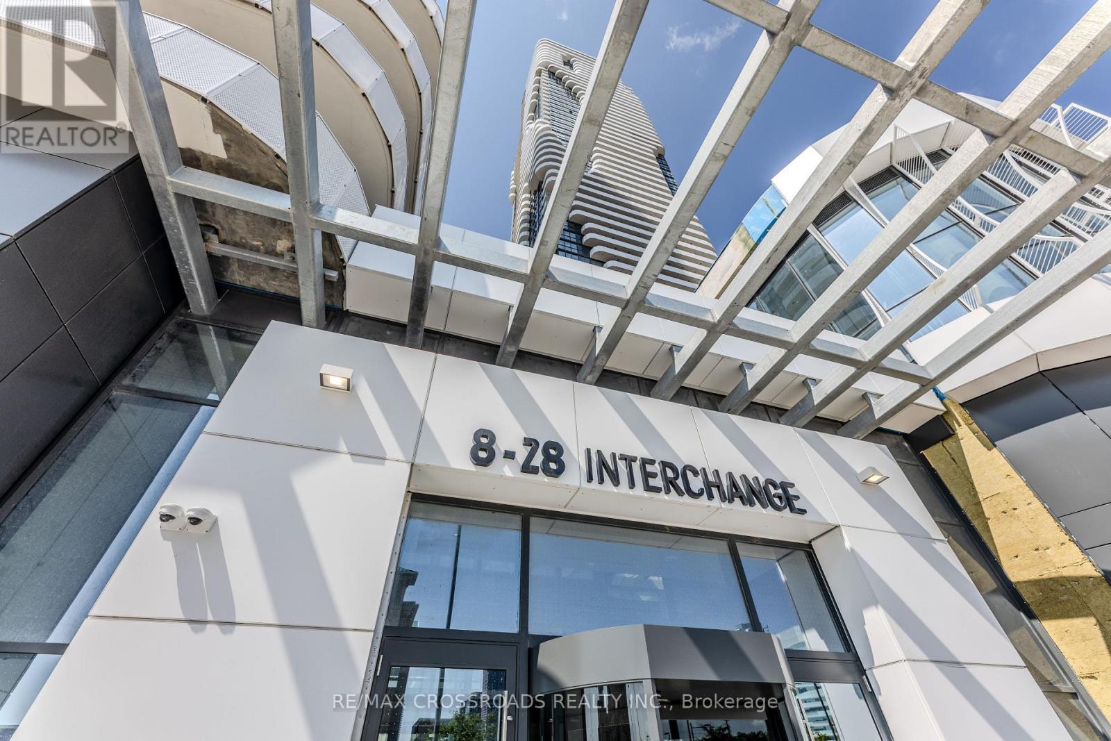 3908 - 8 Interchange Way, Vaughan, ON - Outdoor