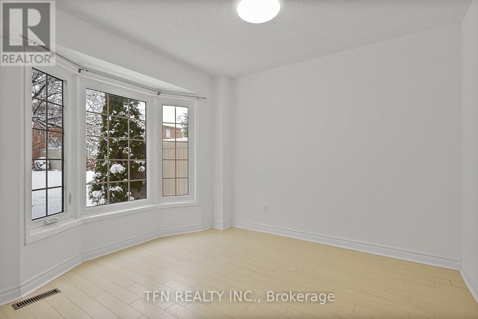 95 Alameda Circle, Vaughan, ON - Indoor Photo Showing Other Room