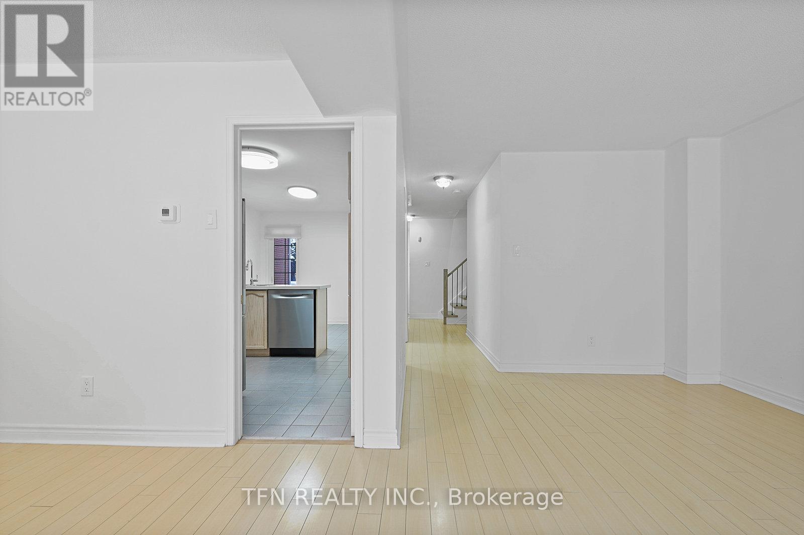 95 Alameda Circle, Vaughan, ON - Indoor Photo Showing Other Room