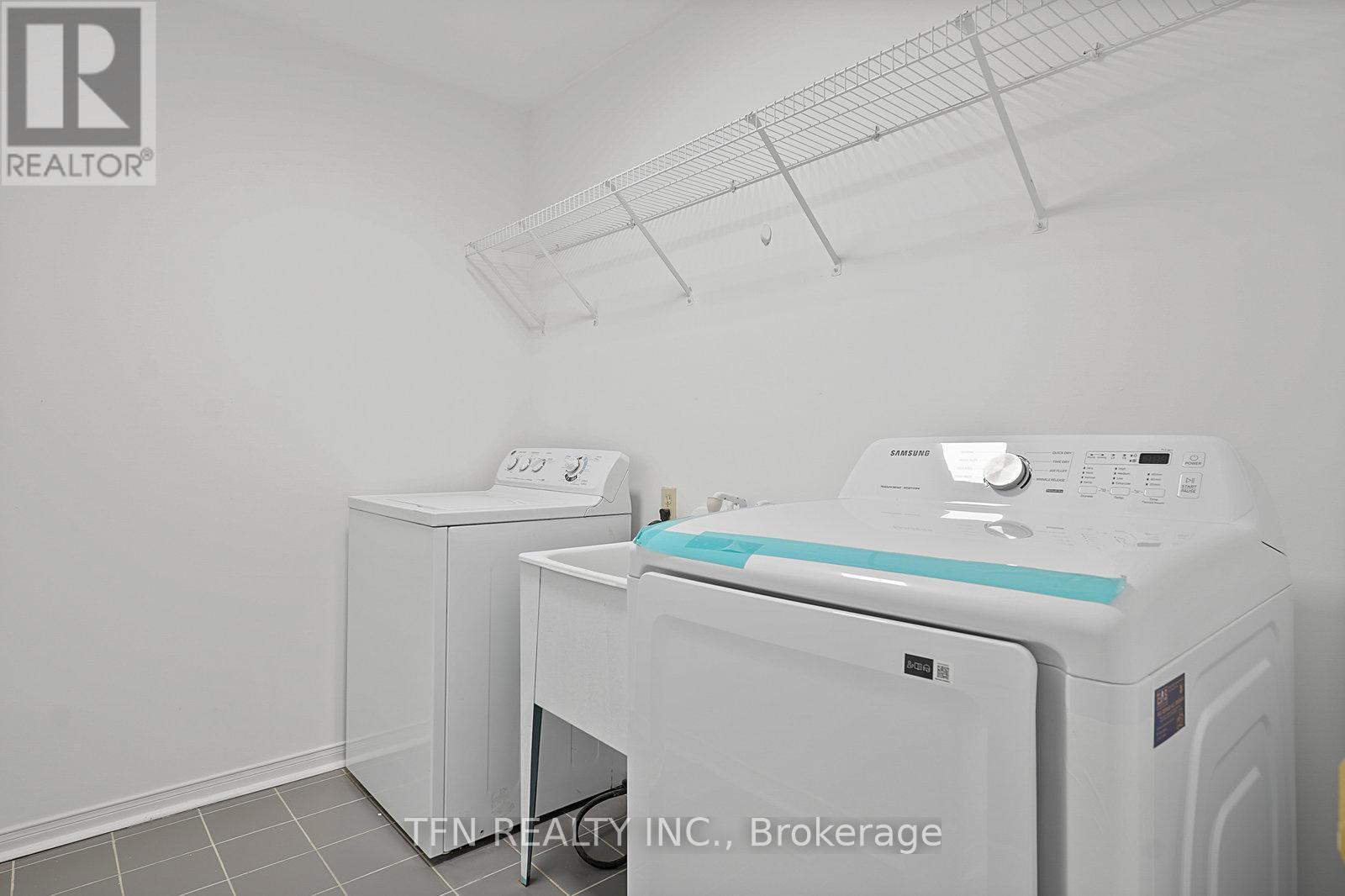 95 Alameda Circle, Vaughan, ON - Indoor Photo Showing Laundry Room