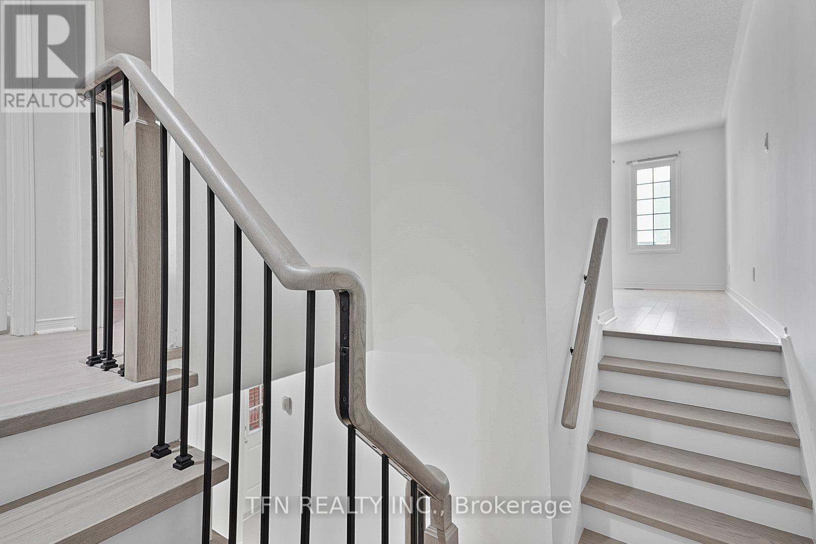 95 Alameda Circle, Vaughan, ON - Indoor Photo Showing Other Room