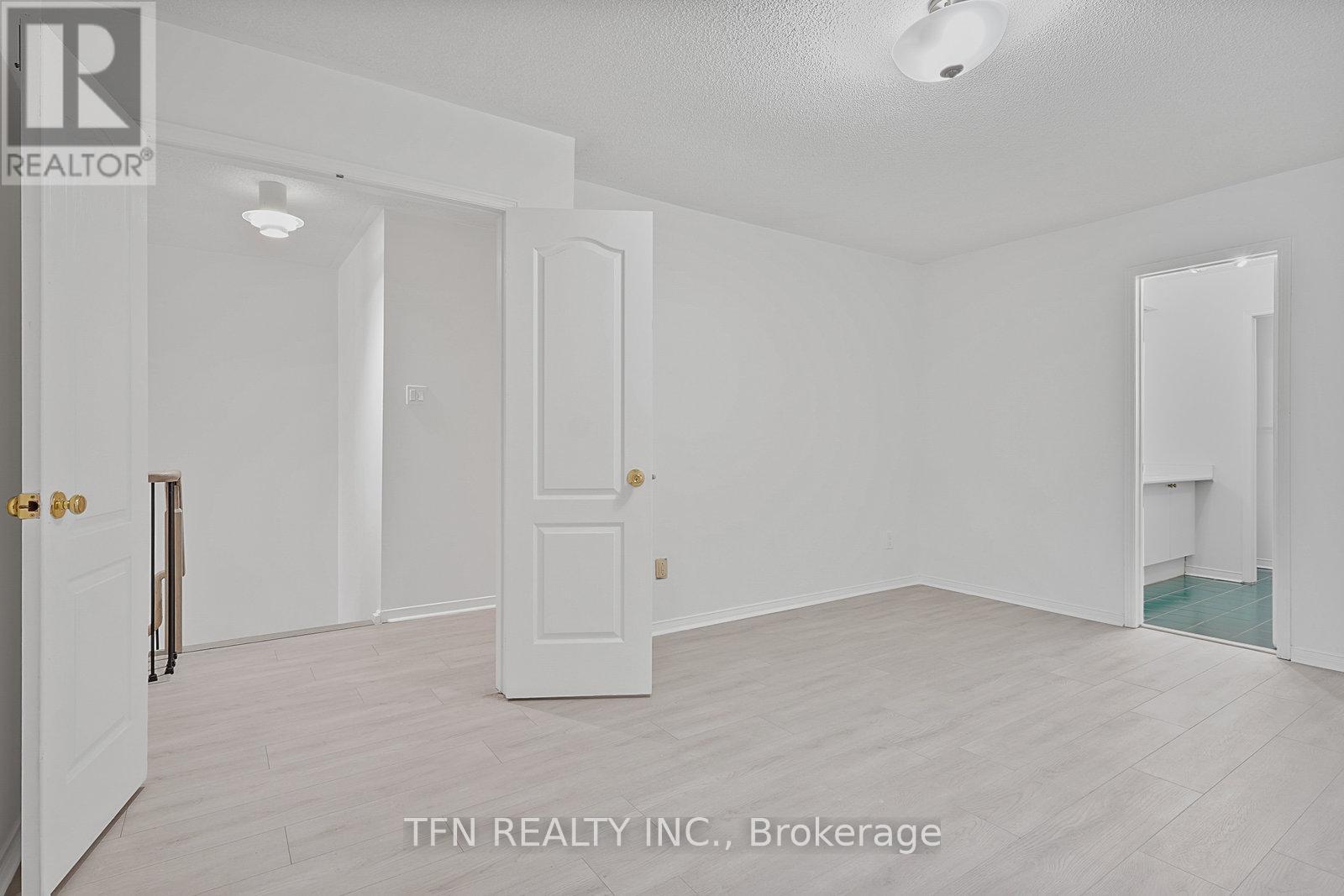 95 Alameda Circle, Vaughan, ON - Indoor Photo Showing Other Room