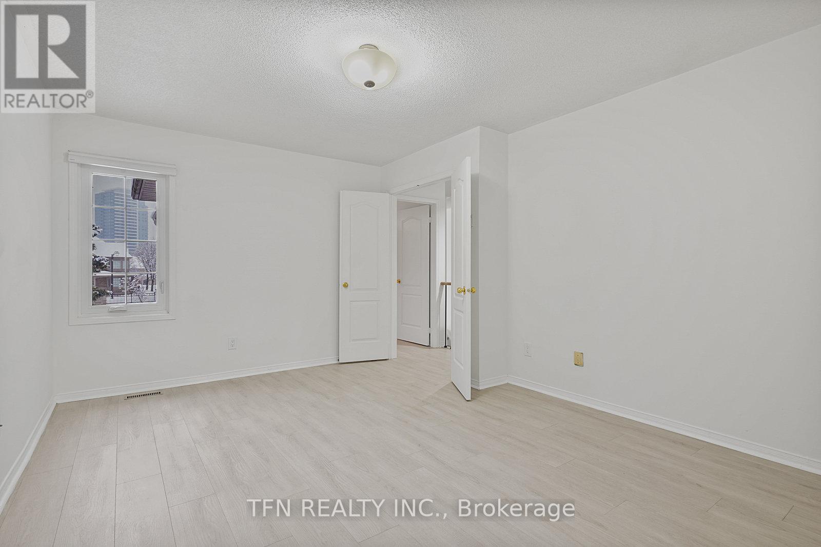 95 Alameda Circle, Vaughan, ON - Indoor Photo Showing Other Room