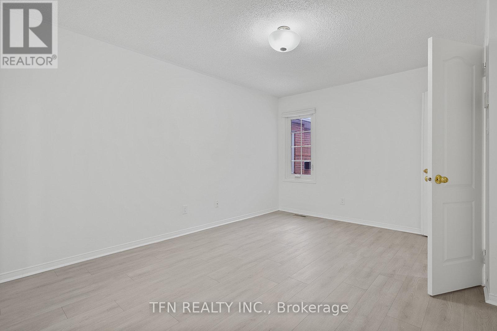 95 Alameda Circle, Vaughan, ON - Indoor Photo Showing Other Room