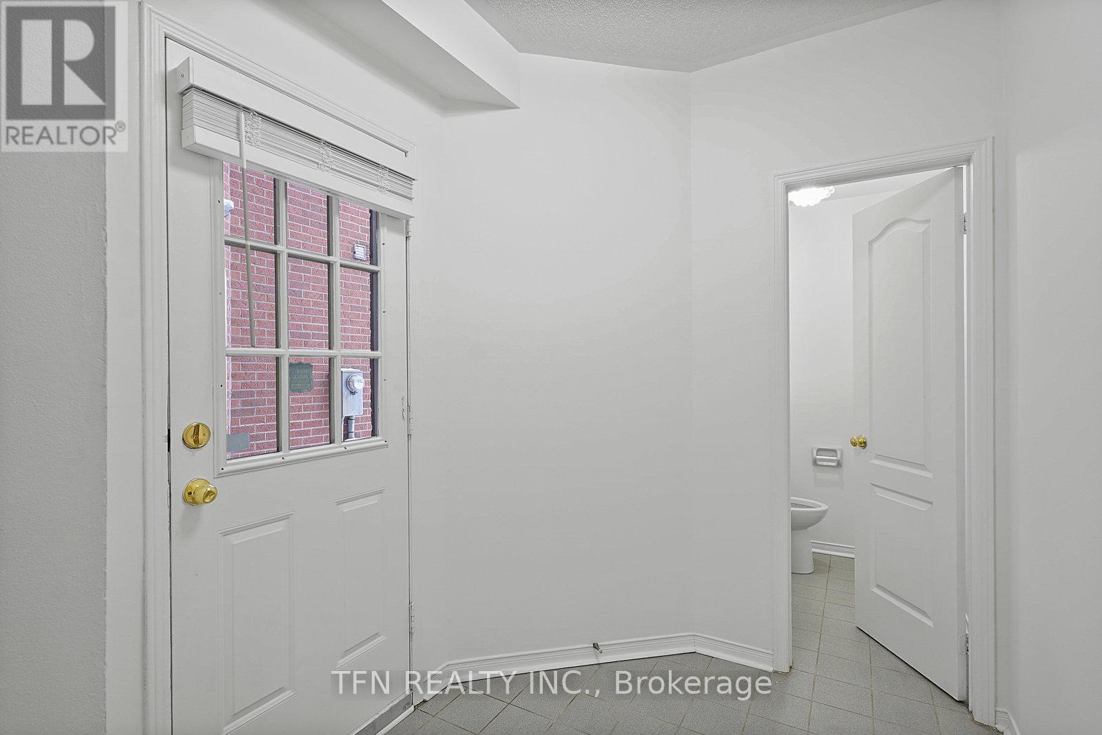 95 Alameda Circle, Vaughan, ON - Indoor Photo Showing Other Room