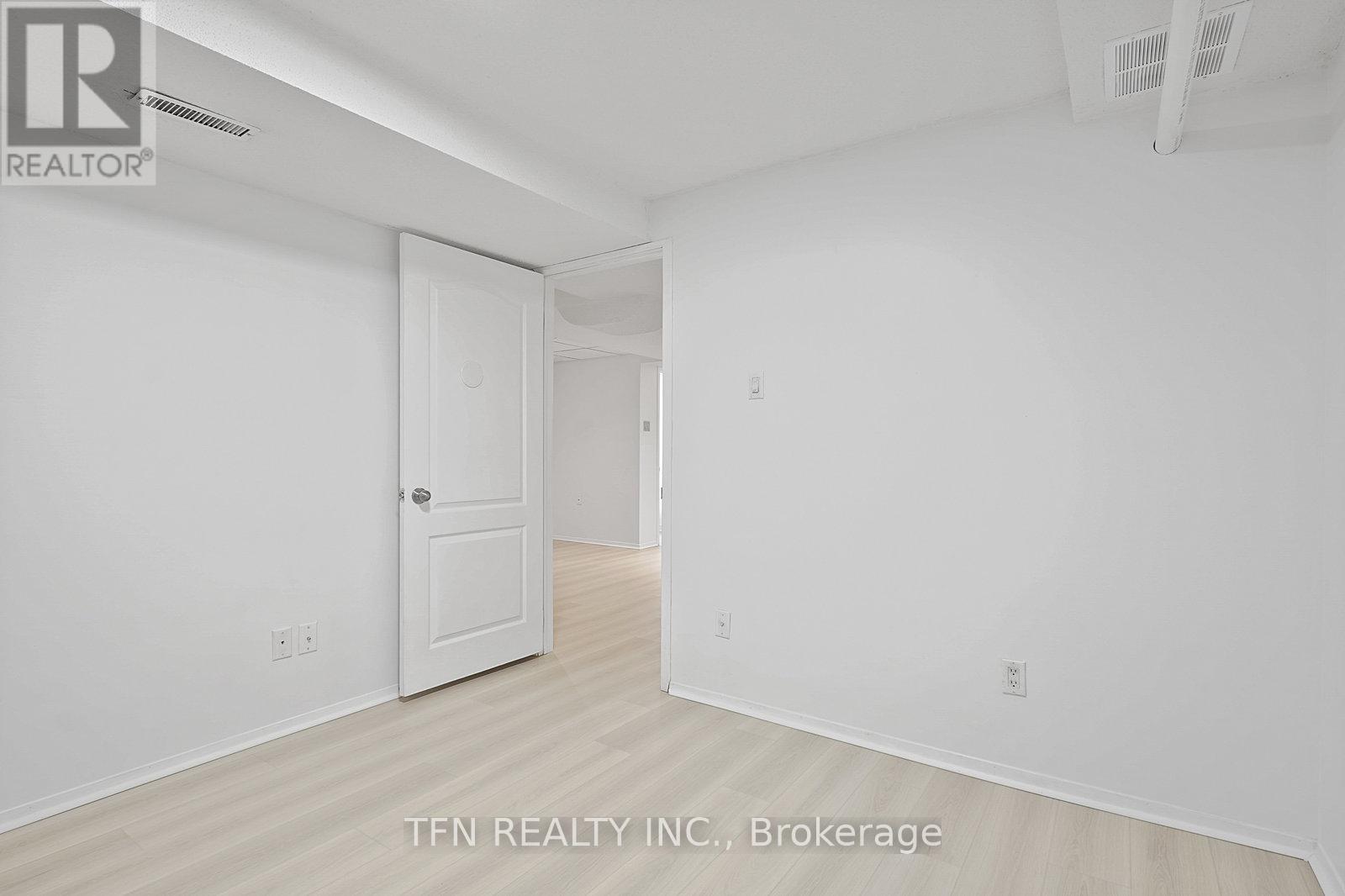 95 Alameda Circle, Vaughan, ON - Indoor Photo Showing Other Room