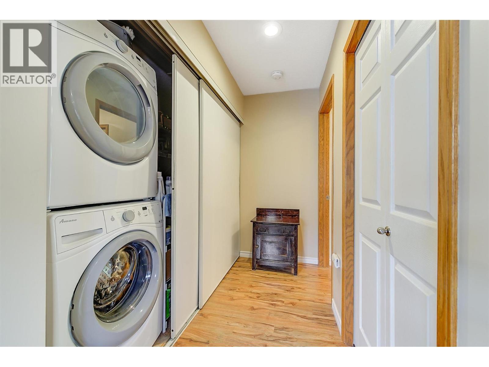 4035 Gellatly Road S Unit# 125, West Kelowna, BC - Indoor Photo Showing Laundry Room
