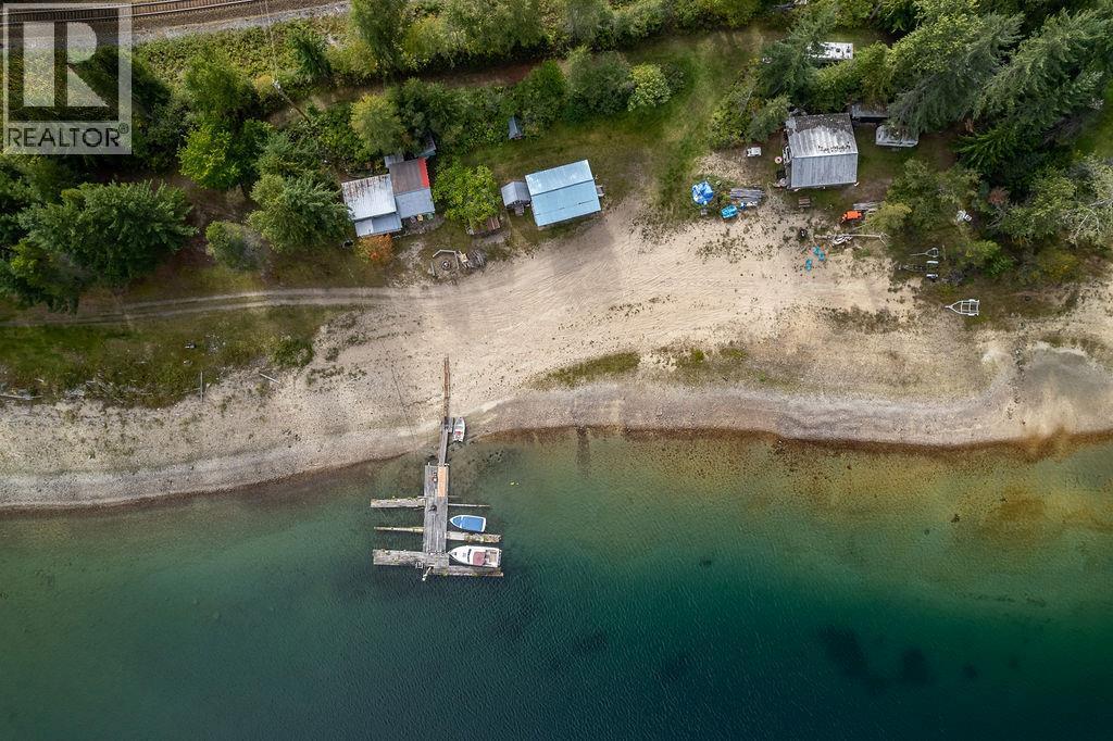 8275 East Procter Road, Procter, BC