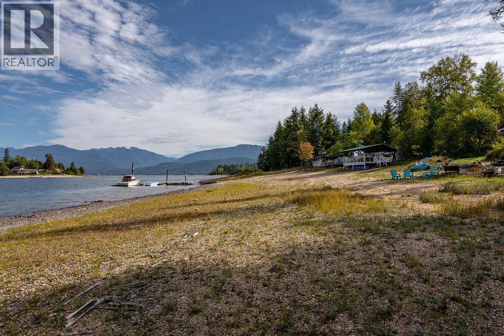 8275 East Procter Road, Procter, BC