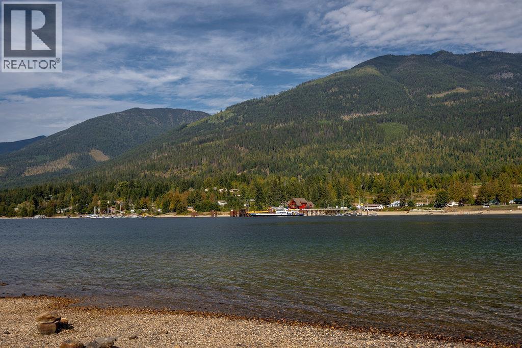 8275 East Procter Road, Procter, BC