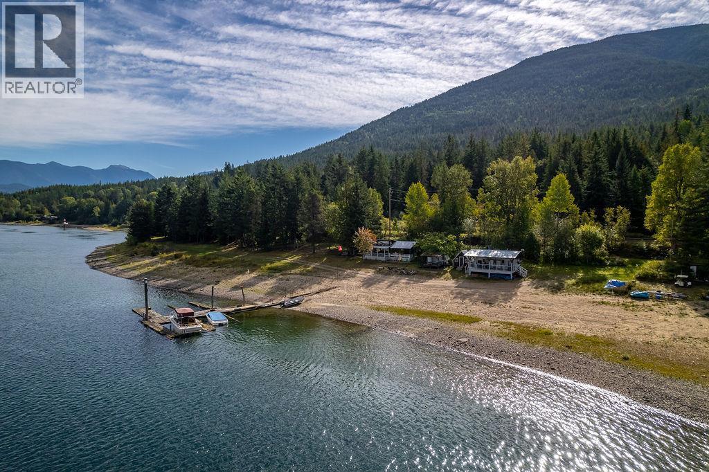 8275 East Procter Road, Procter, BC