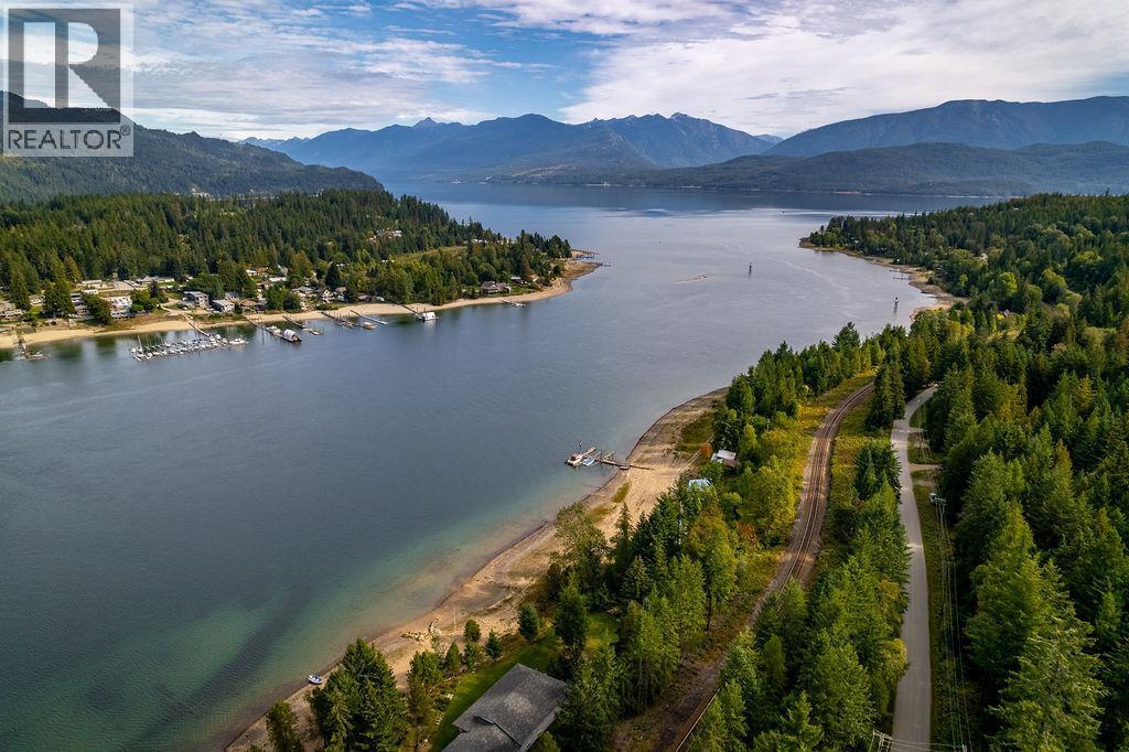 8275 East Procter Road, Procter, BC