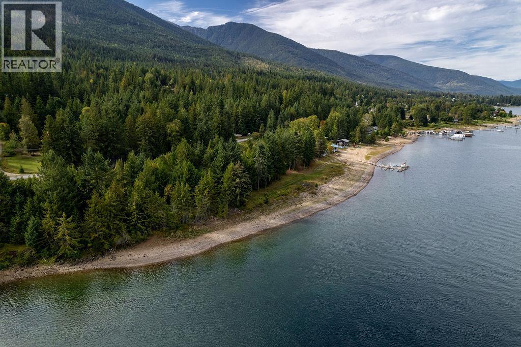 8275 East Procter Road, Procter, BC