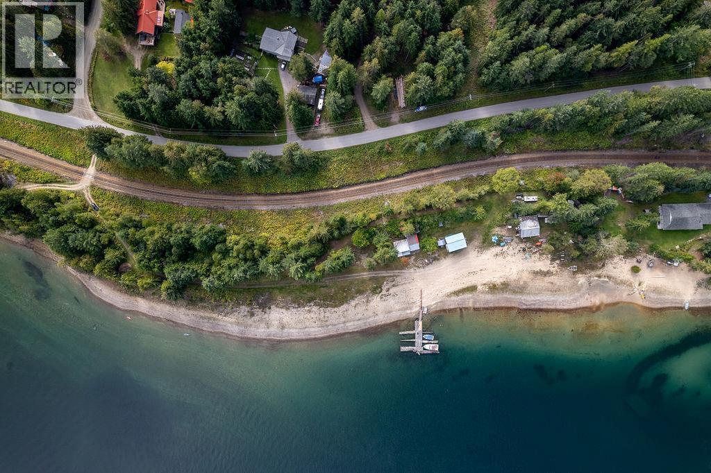 8275 East Procter Road, Procter, BC