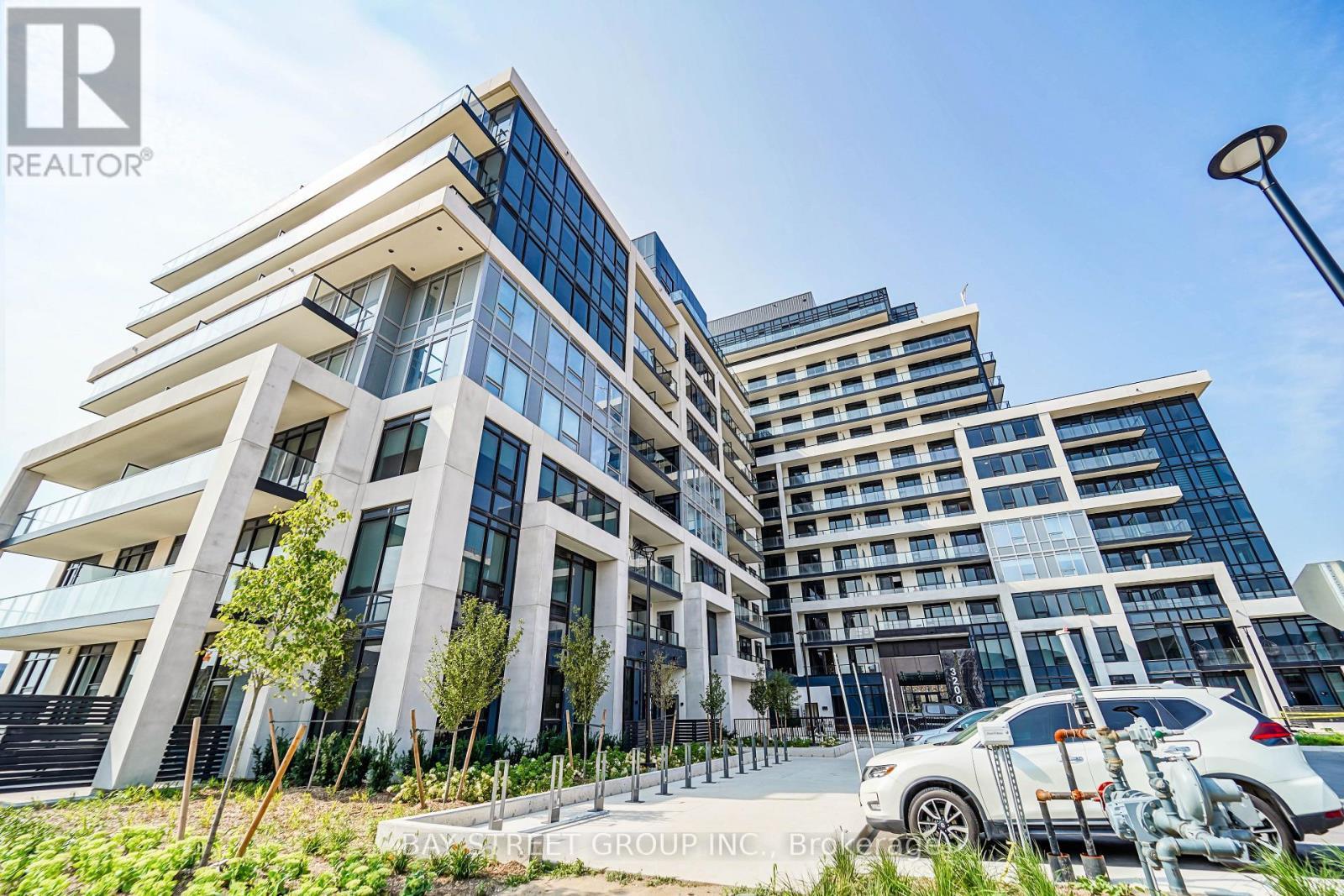 204 - 3200 William Coltson Avenue, Oakville, ON - Outdoor With Facade
