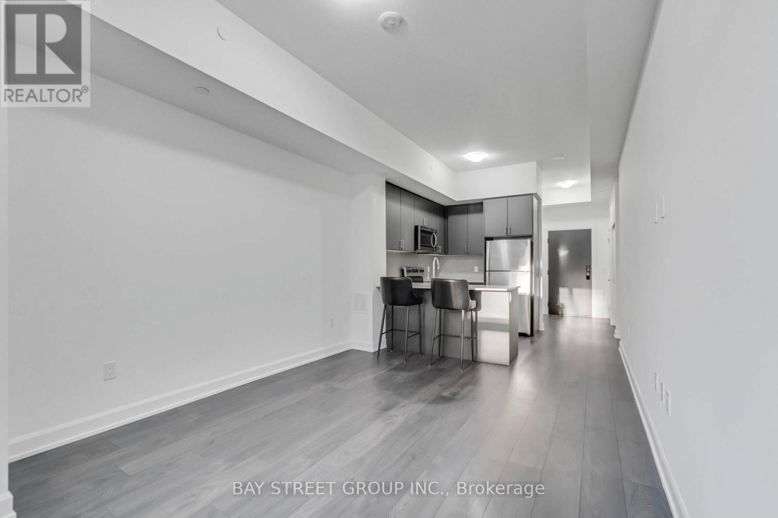 204 - 3200 William Coltson Avenue, Oakville, ON - Indoor Photo Showing Other Room