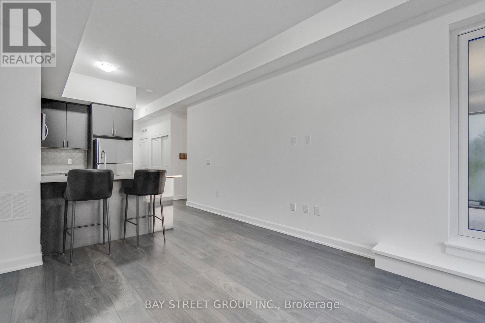 204 - 3200 William Coltson Avenue, Oakville, ON - Indoor Photo Showing Other Room