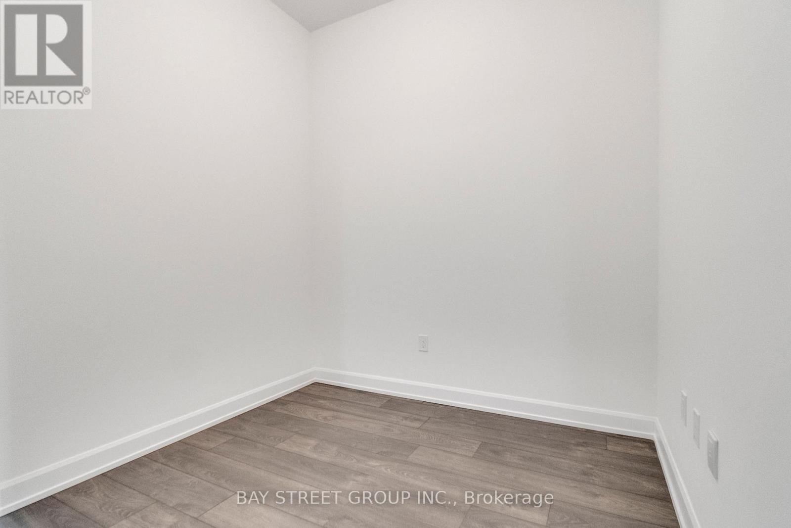 204 - 3200 William Coltson Avenue, Oakville, ON - Indoor Photo Showing Other Room