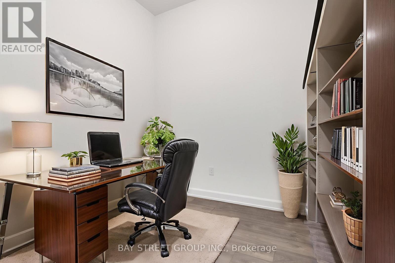 204 - 3200 William Coltson Avenue, Oakville, ON - Indoor Photo Showing Office