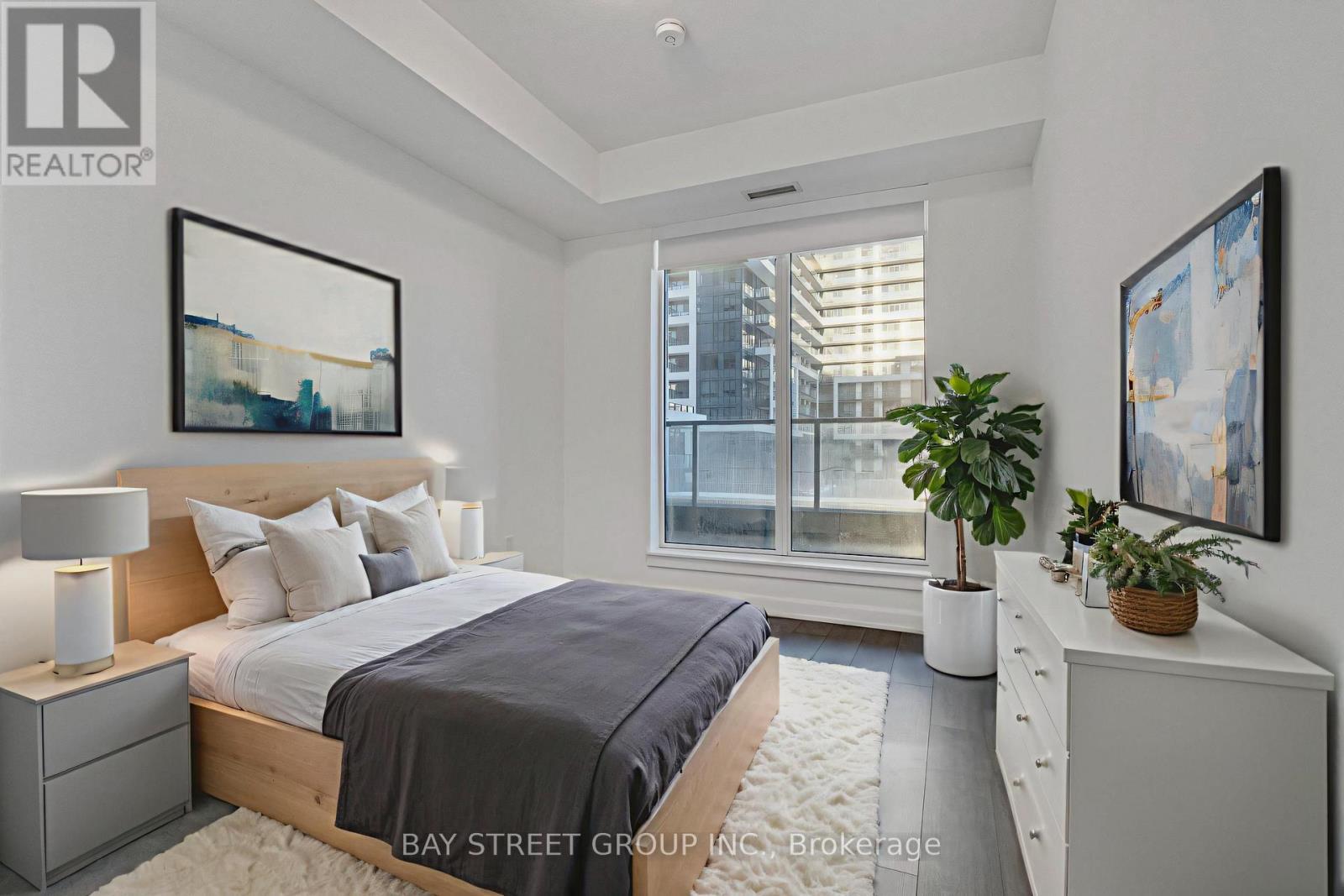 204 - 3200 William Coltson Avenue, Oakville, ON - Indoor Photo Showing Bedroom