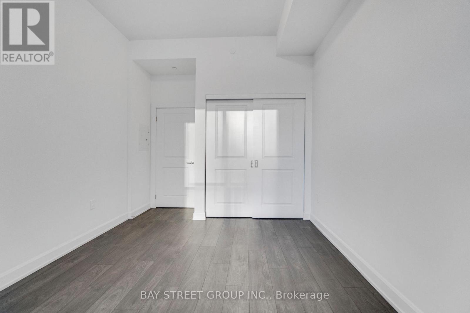 204 - 3200 William Coltson Avenue, Oakville, ON - Indoor Photo Showing Other Room