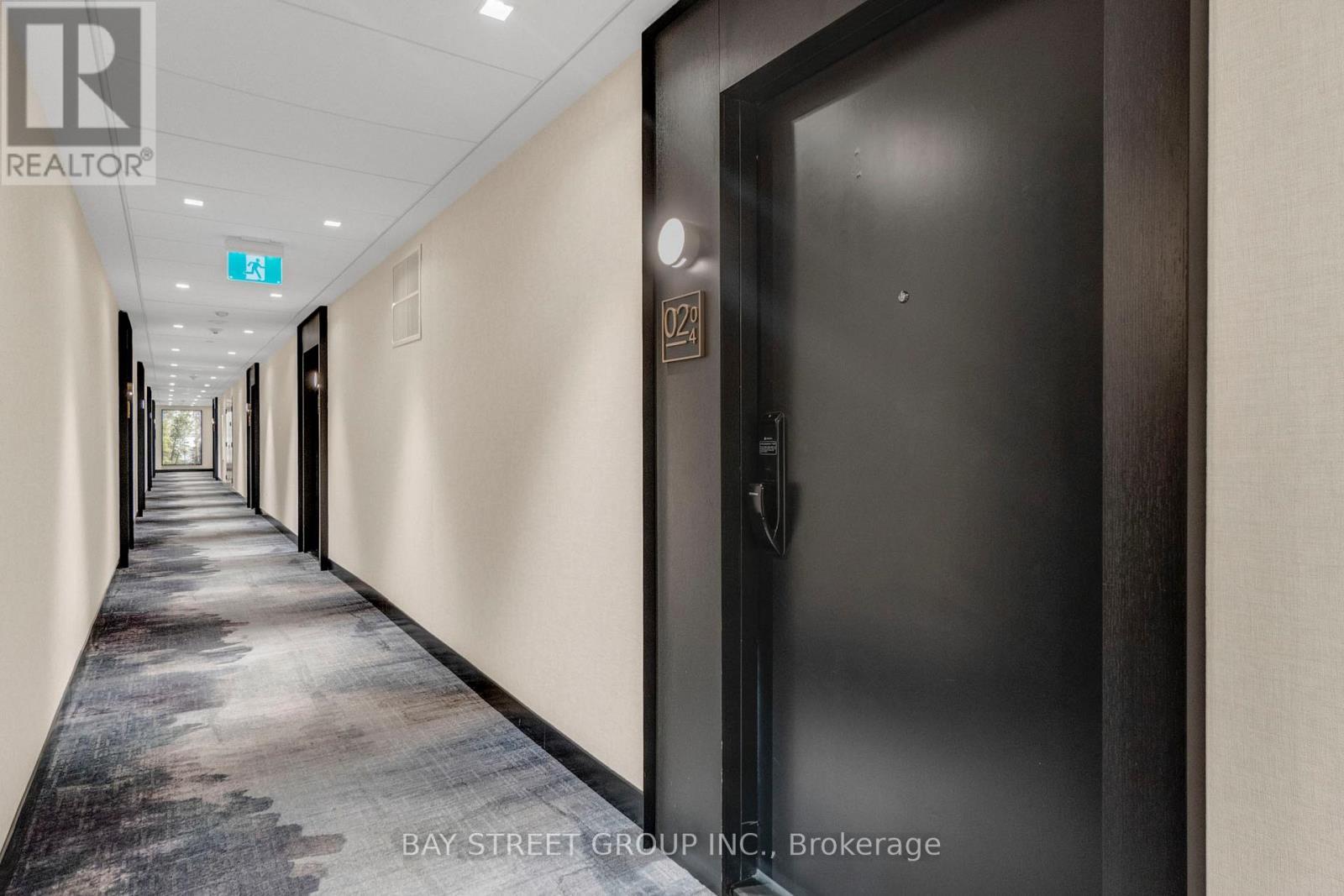 204 - 3200 William Coltson Avenue, Oakville, ON - Indoor Photo Showing Other Room