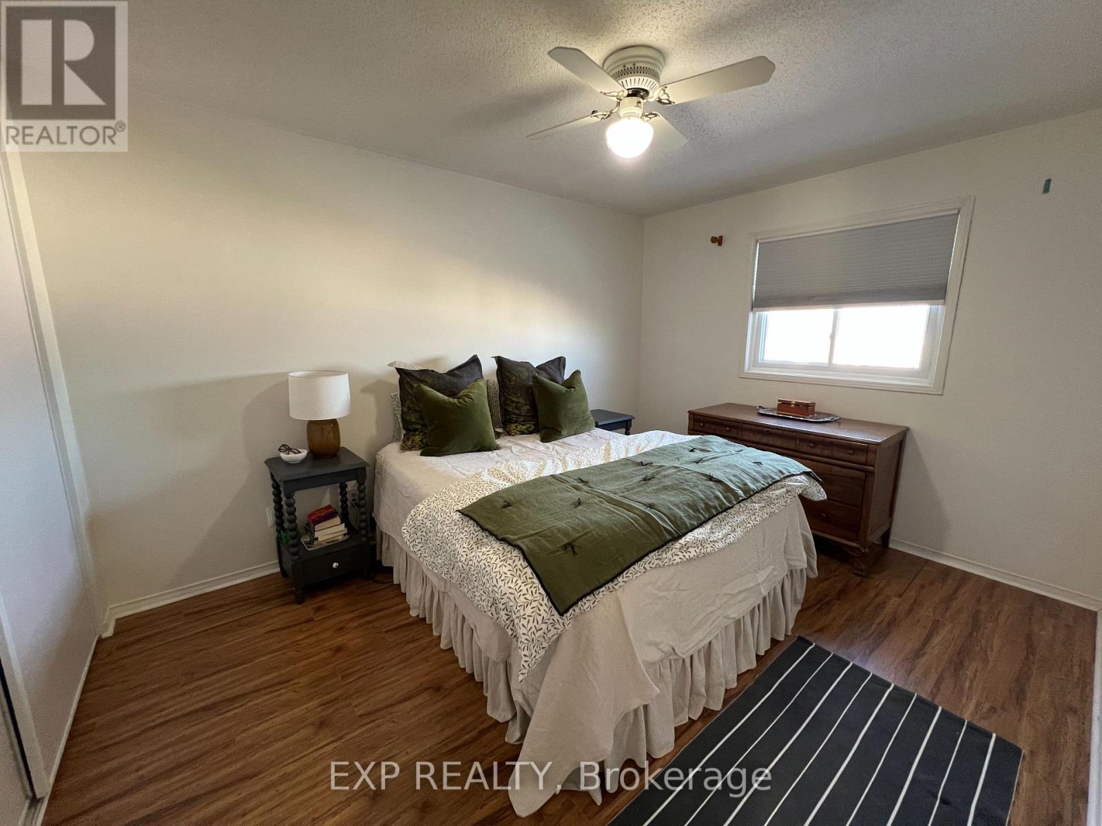 557 College Avenue, Orangeville, ON - Indoor Photo Showing Bedroom