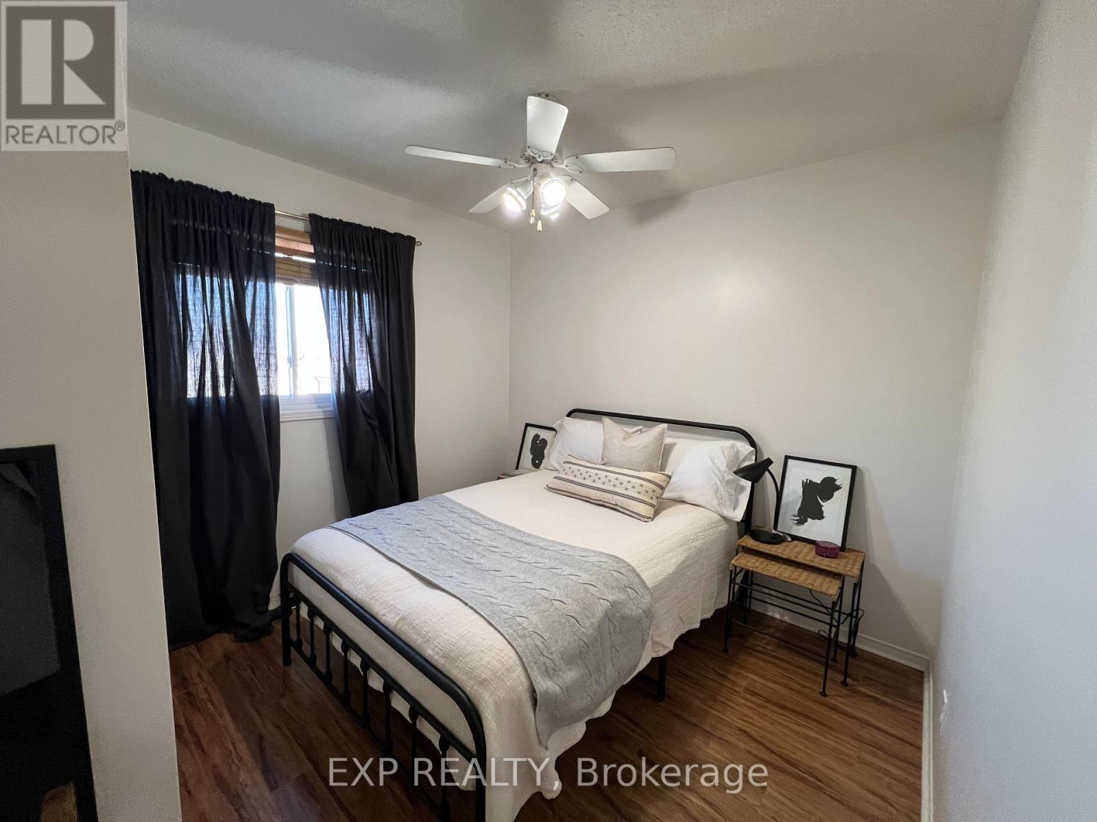 557 College Avenue, Orangeville, ON - Indoor Photo Showing Bedroom