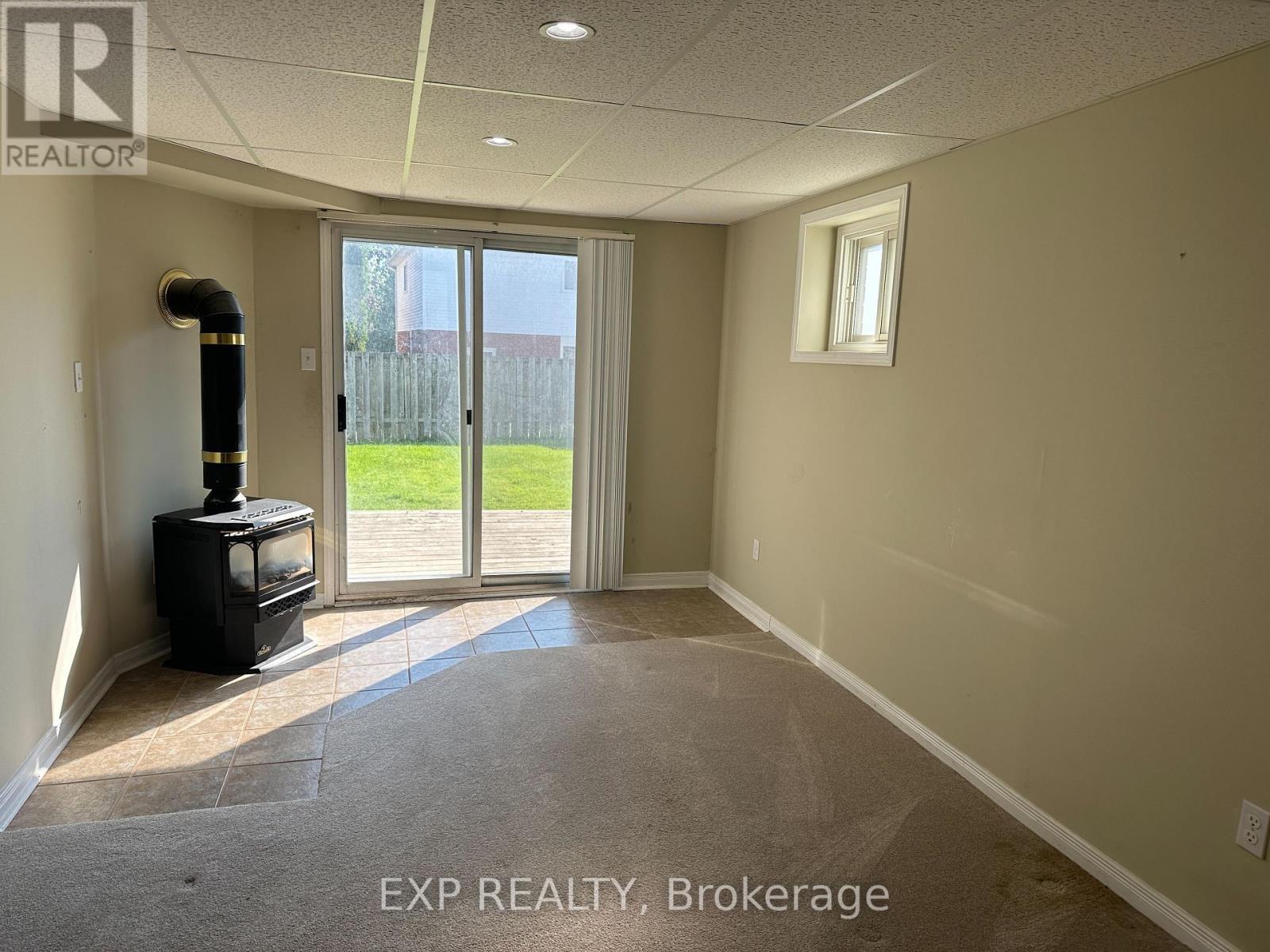 557 College Avenue, Orangeville, ON - Indoor Photo Showing Other Room