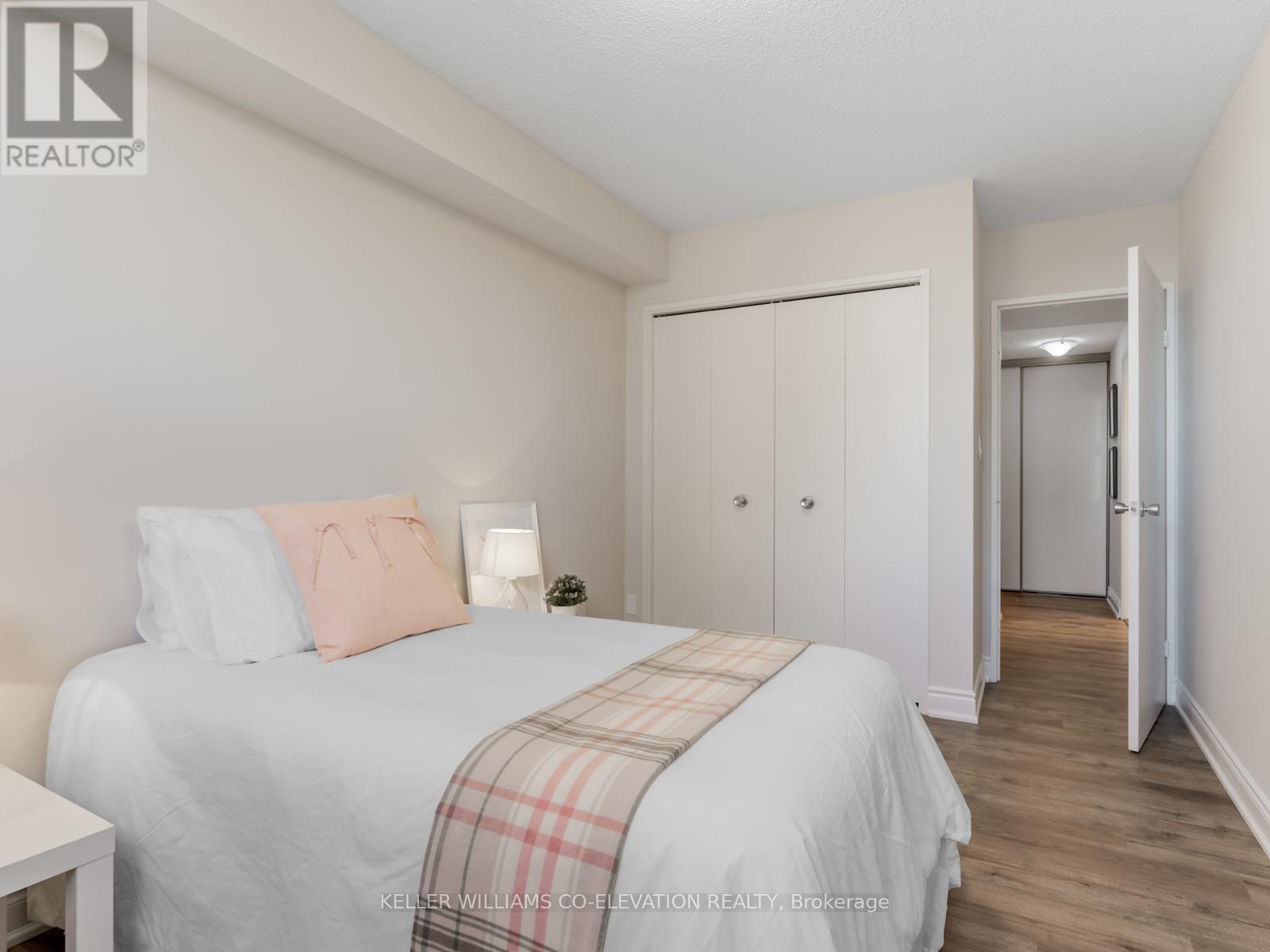 Light & Bright - 709 - 240 Scarlett Road, Toronto, ON - Indoor Photo Showing Bedroom
