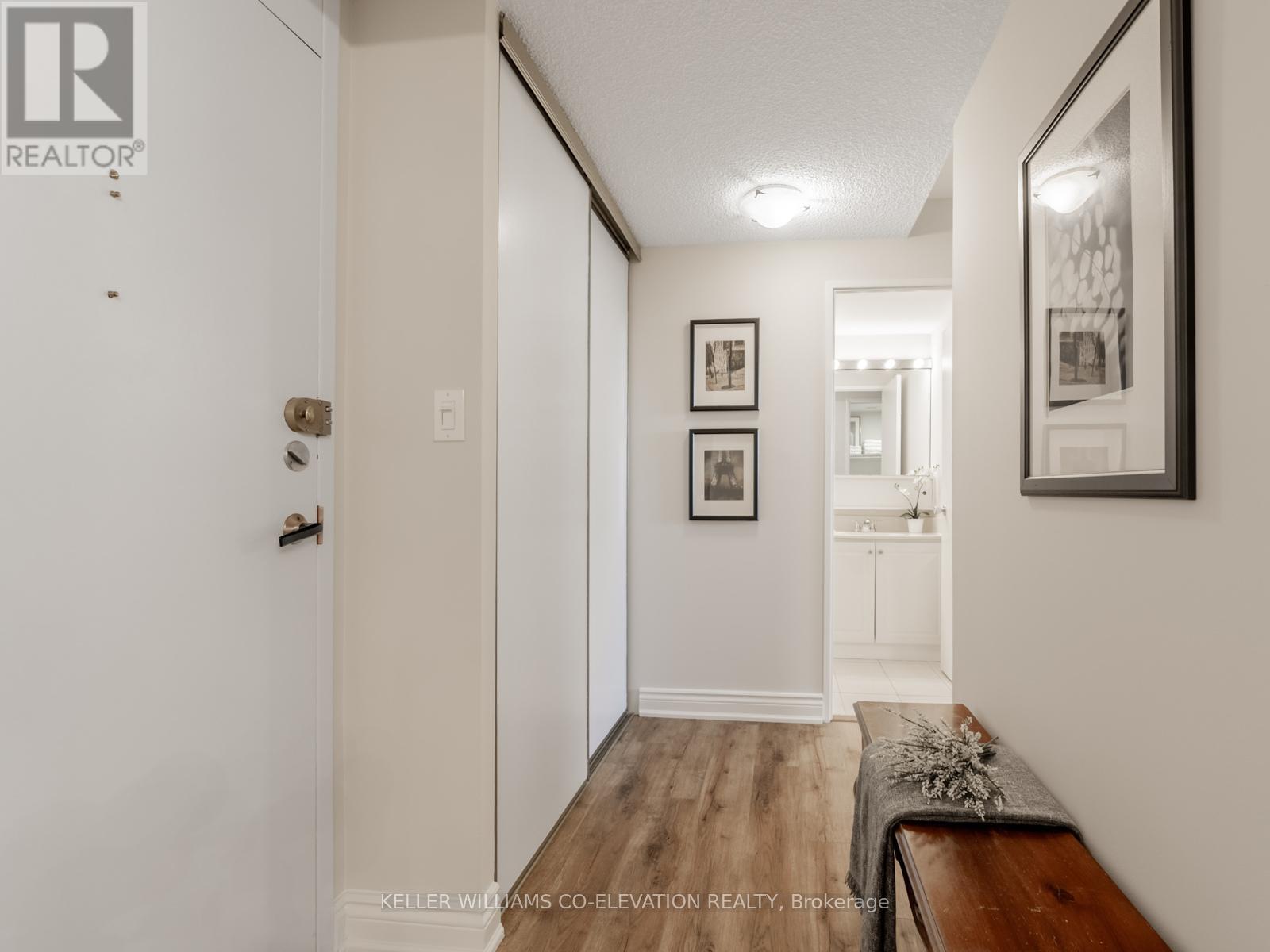 Welcome To Suite #709 - 709 - 240 Scarlett Road, Toronto, ON - Indoor Photo Showing Other Room