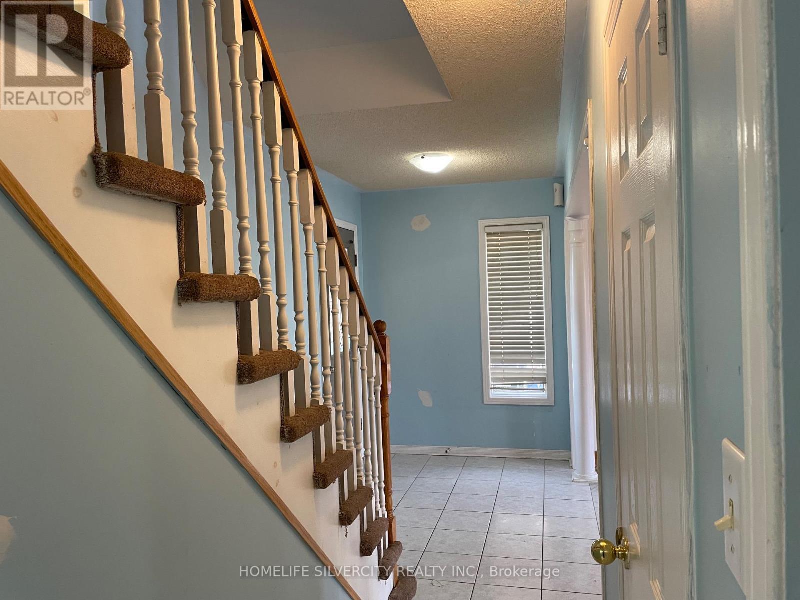 51 Morningmist Street, Brampton, ON - Indoor Photo Showing Other Room