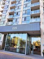 407 - 225 WEBB DRIVE Mississauga, ON L5B 4P2