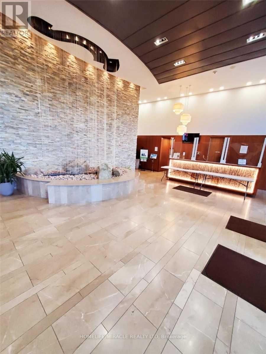 407 - 225 Webb Drive, Mississauga, ON - Indoor Photo Showing Other Room